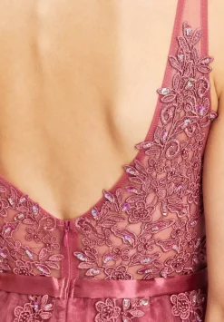 Damen Abendkleid mit Stickereien