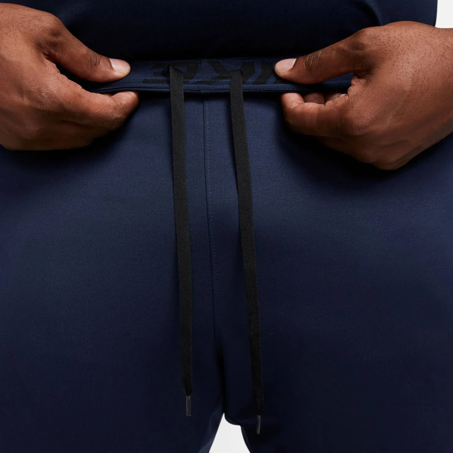 Herren Trainingshose THERMA-FIT Tapered Fit