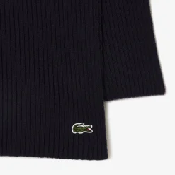 Strickschal aus Wolle